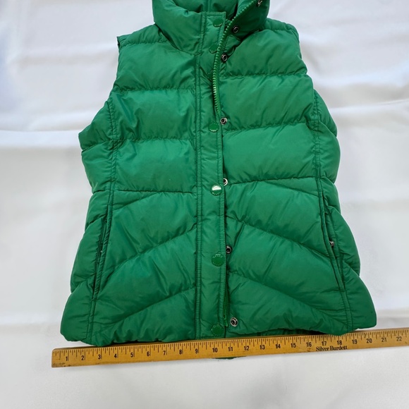 J. Crew Green Puffer Vest Medium - Picture 8 of 8
